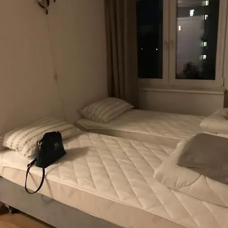 Przytulny Apartament Z Bezplatnym Parkingiem Lejlighed *